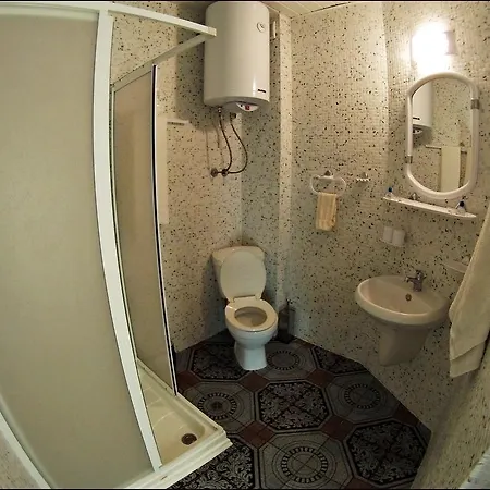 Paradise Hotel 3*