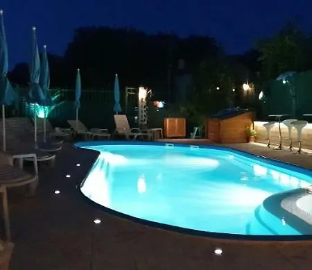 Paradise Złote Piaski