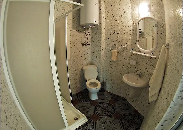 Paradise ホテル 3*